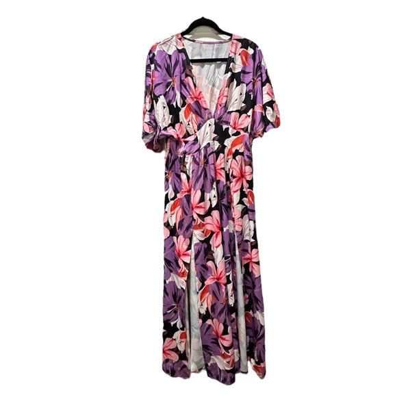 Dresses & Skirts - Floral Maxi Dress Large NWOT Pink Purple, 2 Front Slits